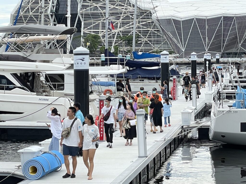 2024高雄海洋派對　海、陸、空全新體驗-親水設施、遊艇搭乘、水上展演-精采活動沁涼一夏