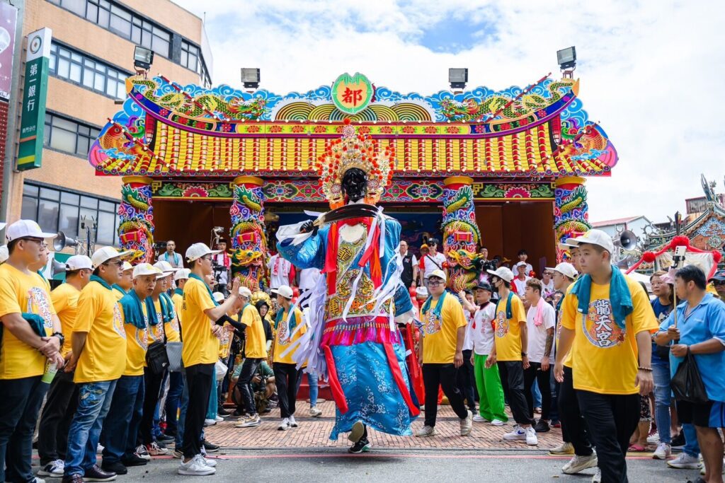 竹塹中元城隍祭遶境賑孤　8千信眾隨行城市特色盡顯