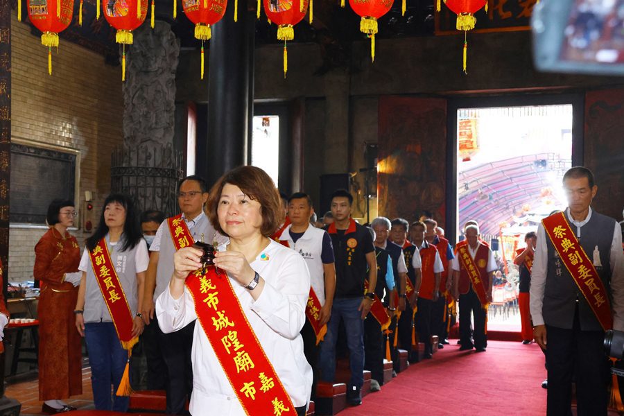 恭祝諸羅城隍尊神聖誕　黃敏惠市長循古禮祈願國泰民安