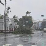 中颱康芮出海強風豪雨持續　11/1連江縣及27地區、20校放颱風假