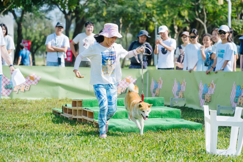 毛孩「野」要一起chill！　台中市民野餐日「中央公園」變身寵物派對樂園！