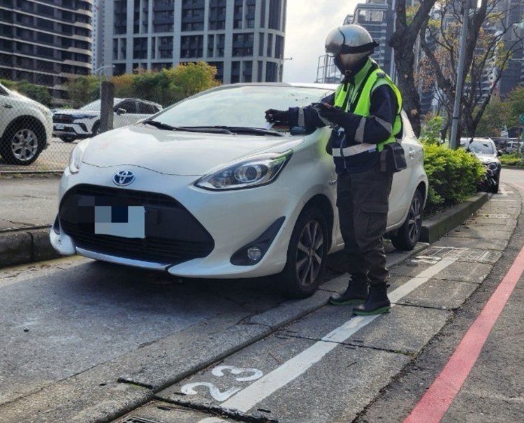 新北市路邊汽、機車平日收費停車格　春節9天連假暫停收費