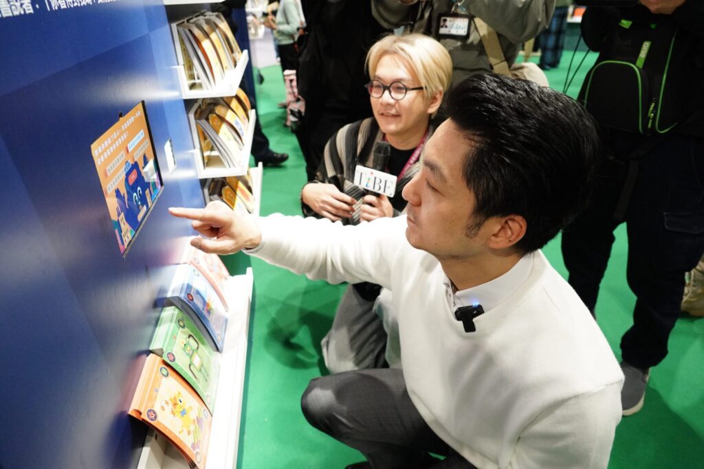 蔣萬安逛台北書展挺閱讀風氣 宣布「臺北作家獎」明年登場