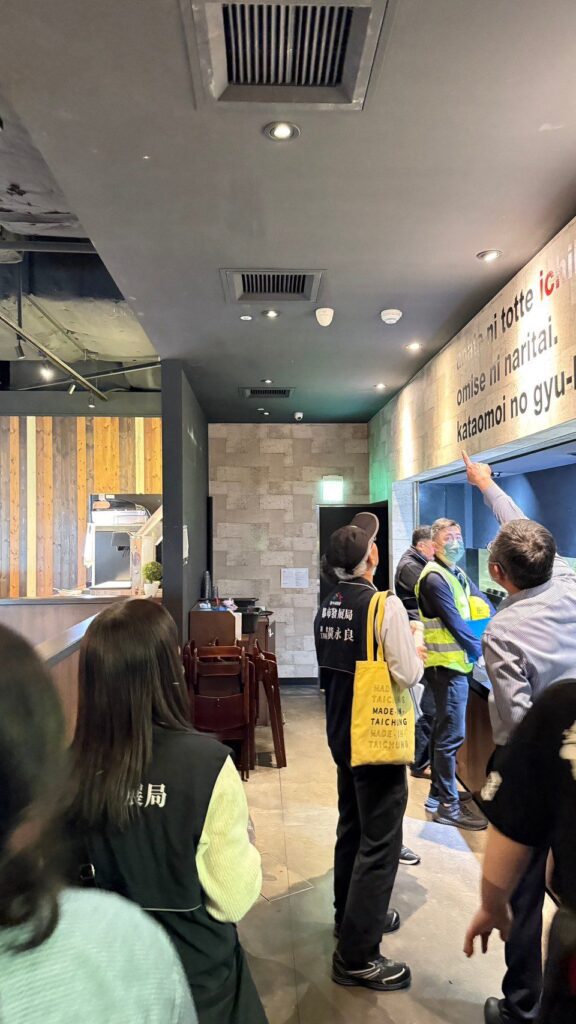 維護公安不妥協!中市府提前完成聯合稽查百貨商場量販店 缺失將依規罰鍰