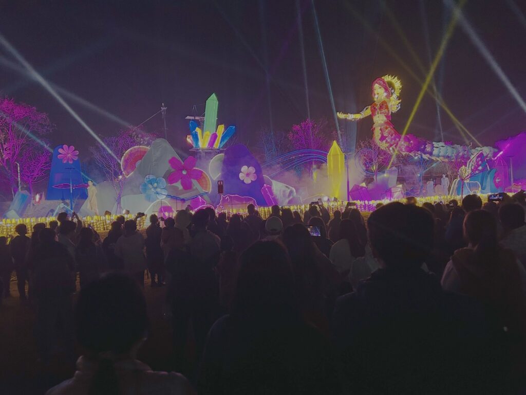 2025最強燈會倒數計時 觀眾大讚移動式「女媧」主燈:很值得來看!