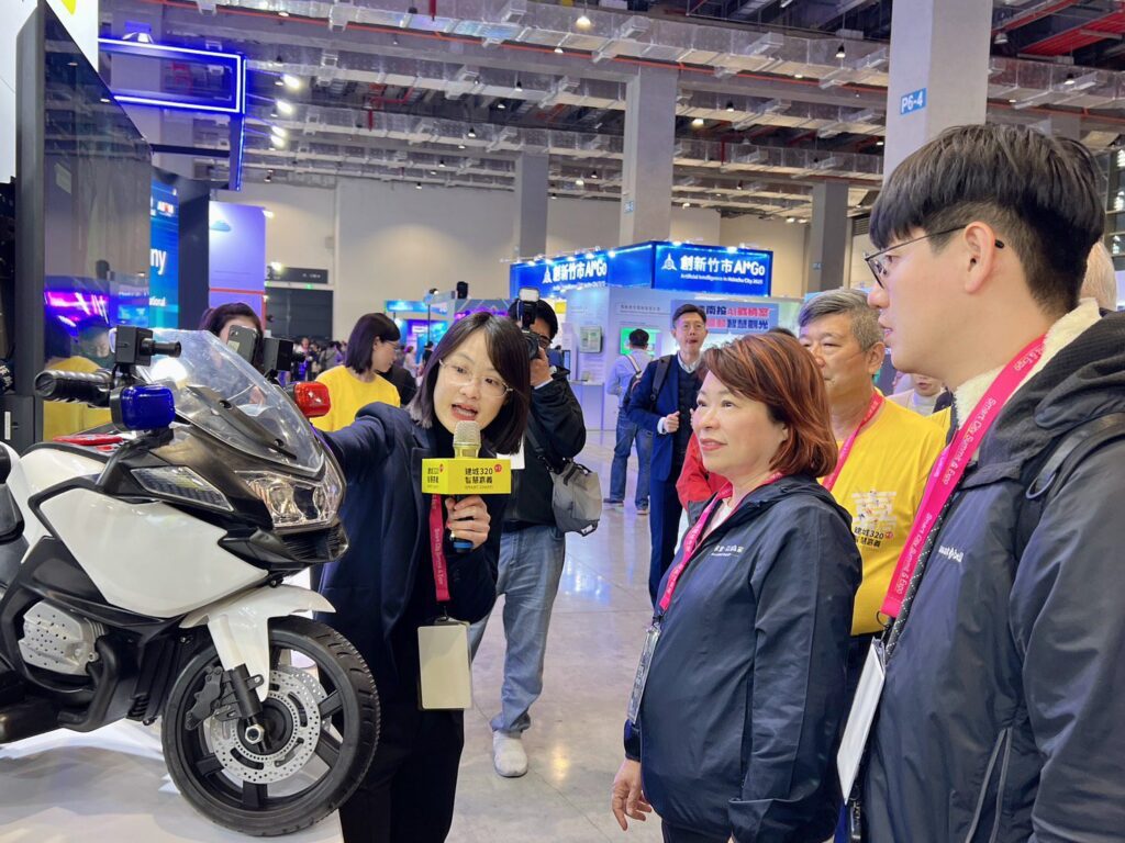 全國首創!嘉義市ai智能巡警驚艷智慧城市展