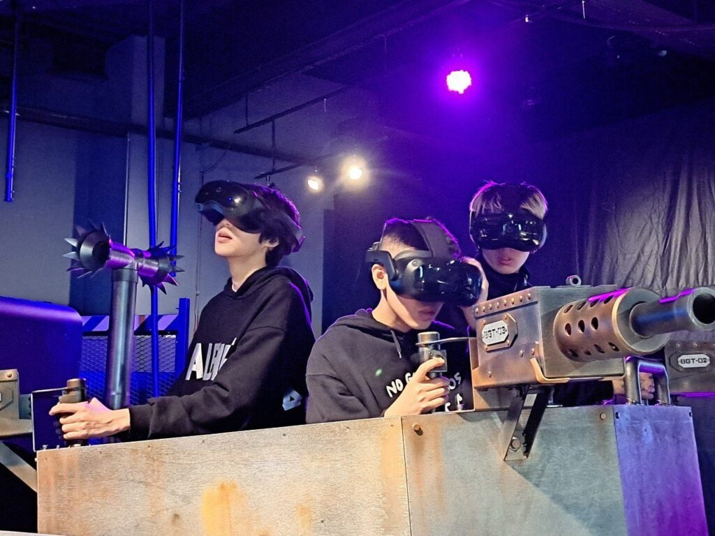 高科技體感互動體驗-增加學習新樂趣-高市少年隊及少輔會鼓勵少年探索科技挽手拒絕毒、詐