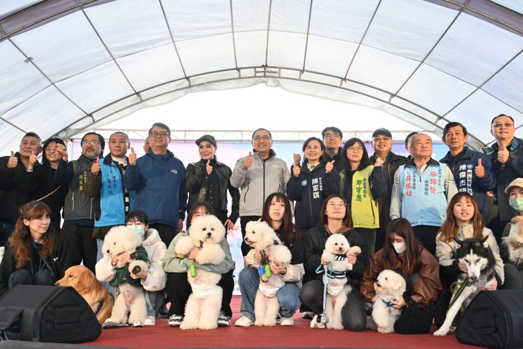 新北推智慧寵物照護存摺 -侯友宜鼓勵民眾響應 一起守護毛寶貝健康