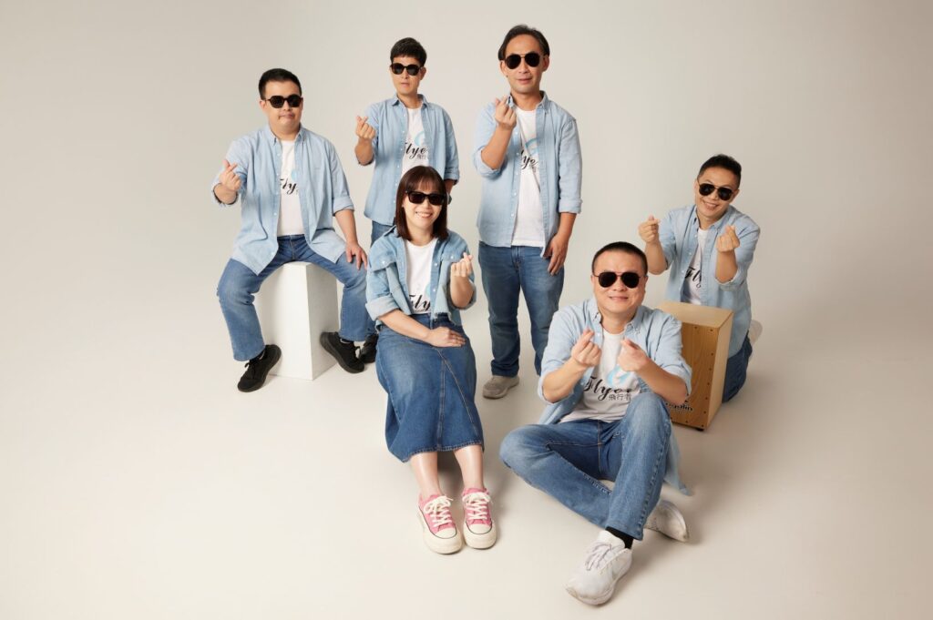 推廣視障樂團的天籟之音！　中市勞工局「聽．見」音樂會前進校園
