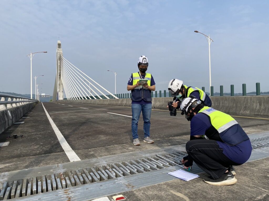 迎接四月合攏!-中市府把關大甲溪「東豐快鯉魚脊背橋梁」安全 導入學者專家及專業檢測確保新舊橋結構穩健