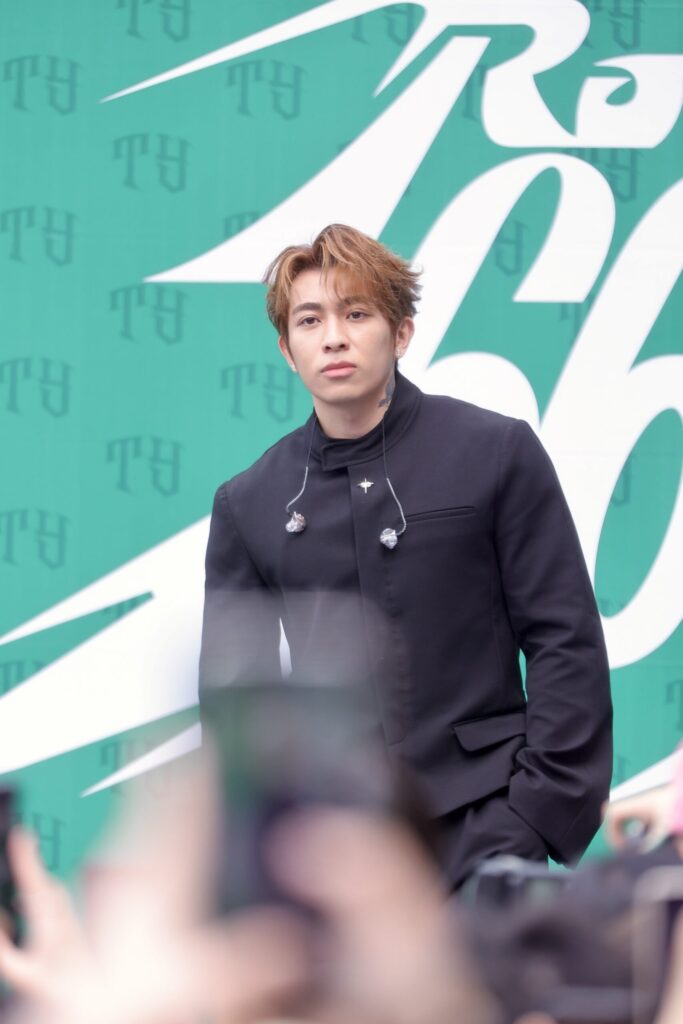 香港歌手tyson-yoshi台灣簽唱會初體驗-派偉俊無預警現身力挺好友