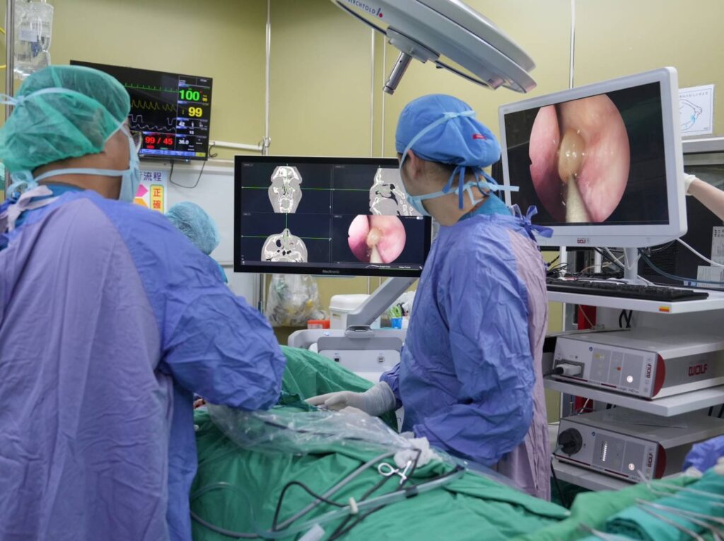 長期鼻塞竟是鼻竇腫瘤　醫師結合科技助移工重獲新生