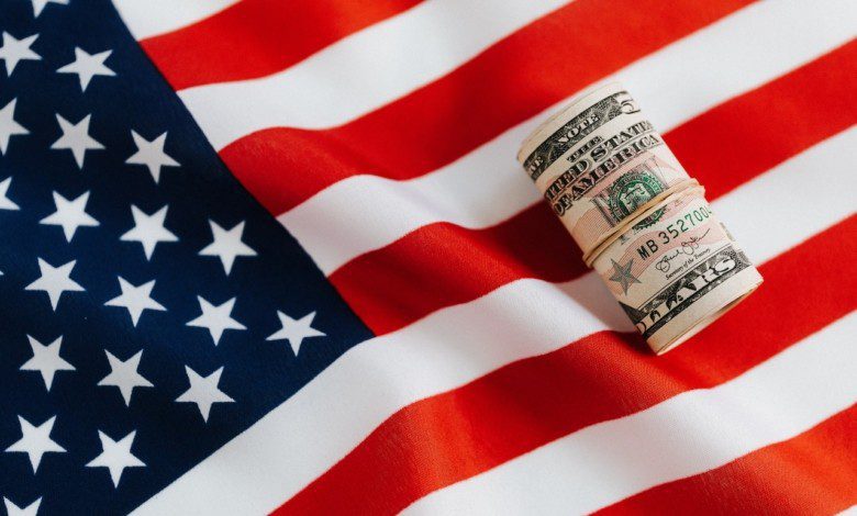 財政懸崖上的美國 2025是轉機還是滅頂?