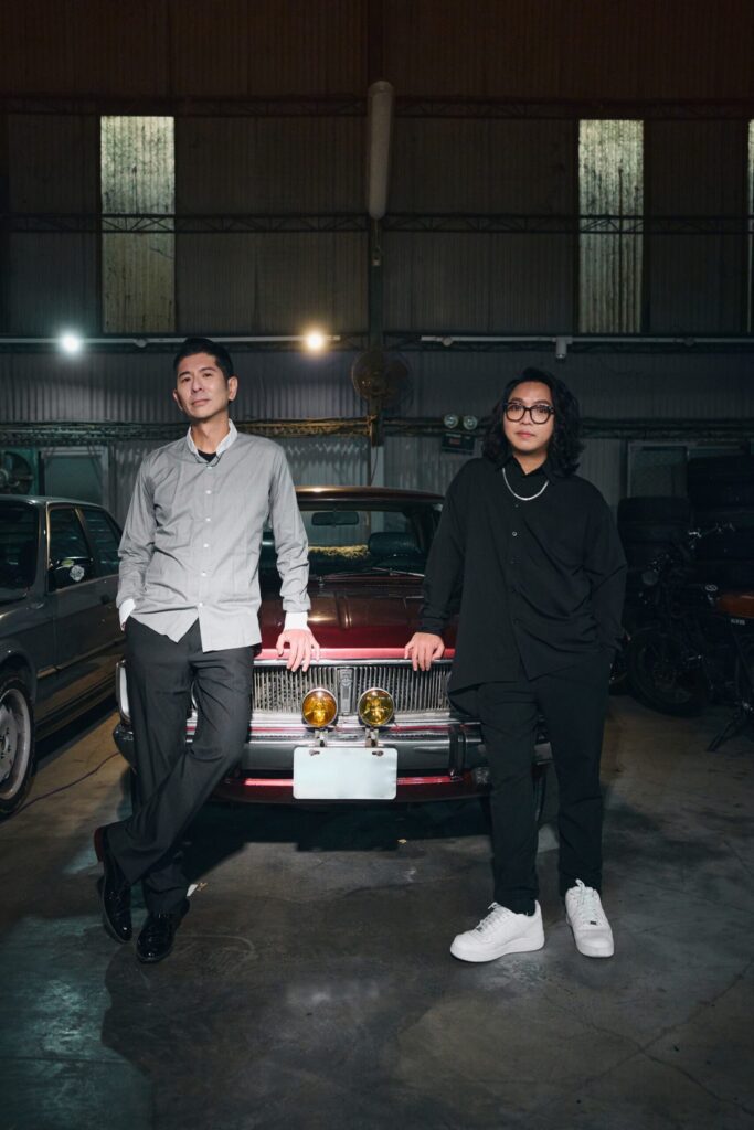 潘信維-荒山亮亦師亦友-鬥陣拍拚〈乾杯(啉予焦)〉