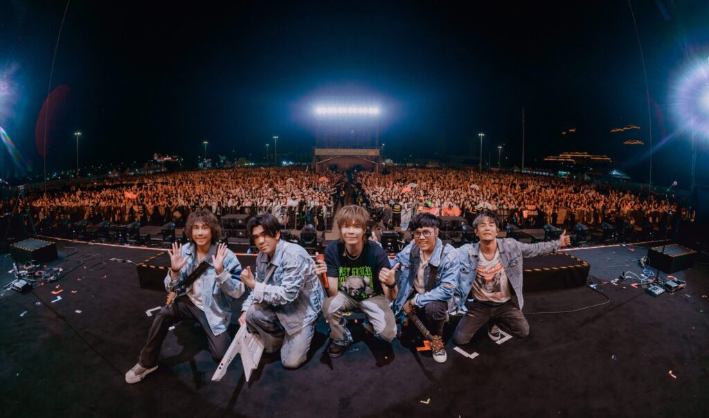 八三夭再創里程碑突破1億次mv觀看數-榮登億級俱樂部