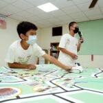 中華聖母基金會課輔班成果展　偏鄉孩子手繪地圖挑戰機器人