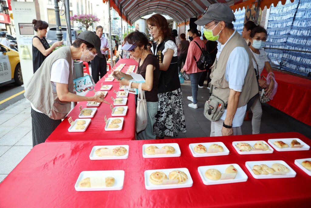 花更少、餅更多! 自由商圈推物調券限時優惠、5千個糕餅加碼送