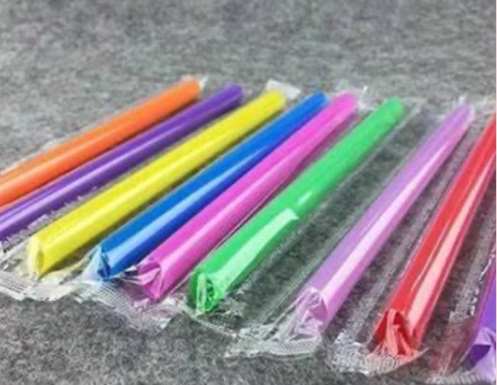 ▲ 統計指出，全台每年塑膠吸管使用量逾30億根。（圖/ 上威實業提供）