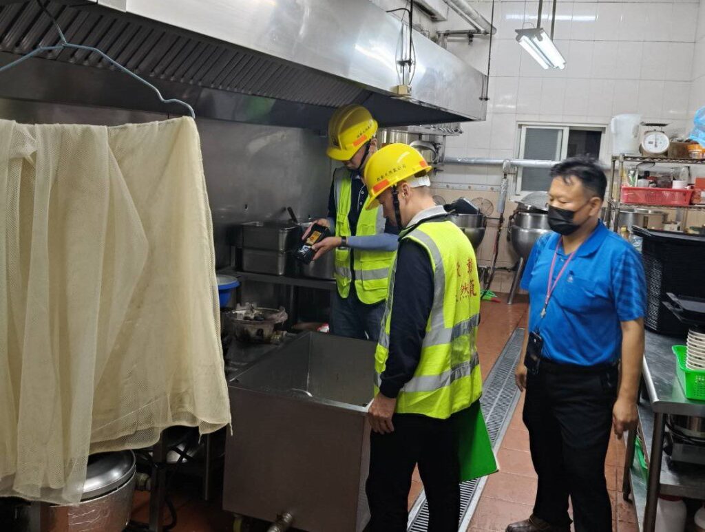 維護公安再強化!中市府完成50家大型用氣餐飲業專案稽查- 12家違規業者將依規裁罰限改