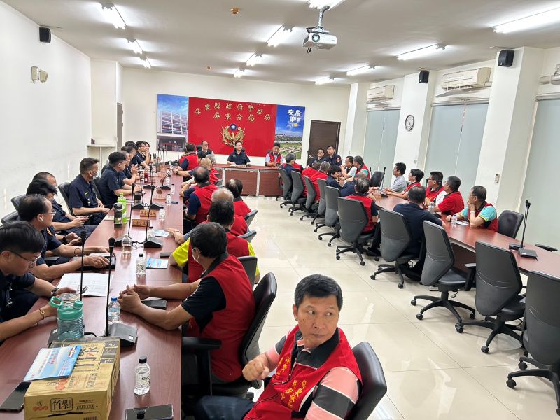 屏東警分局偕同民防中隊舉辦座談會 凝聚協勤民力共創治安防線