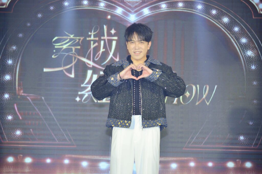 台語金曲演唱結合科技-打造新型態五感音樂饗宴