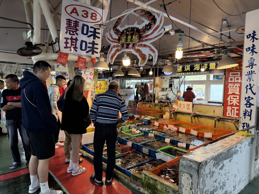 母親節海味之旅 新北漁業處推富基漁市、龜吼漁市 吃海鮮抽好禮