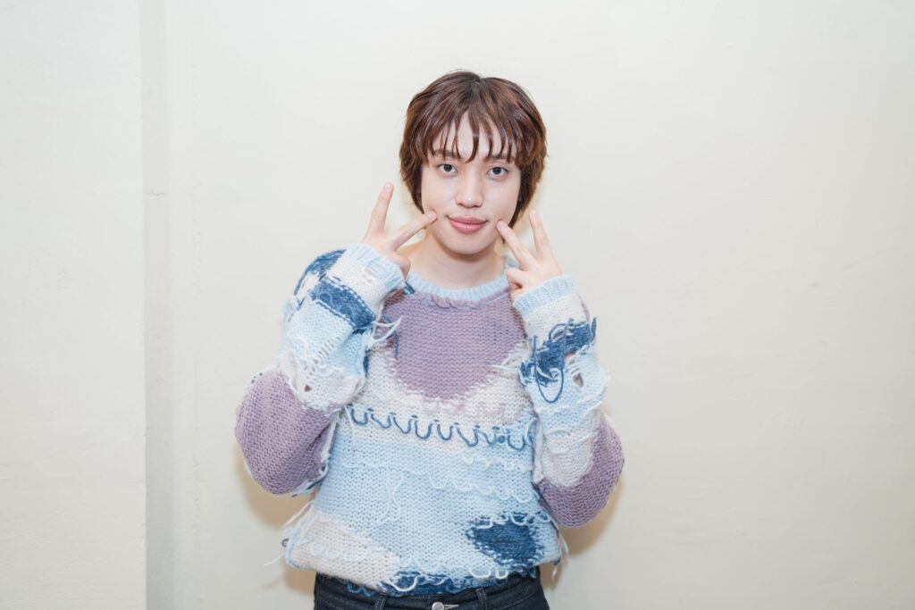 「韓國大勢男團」teen-top成員-niel（安丹尼爾）限定「dear-she」見面會告白粉絲成專屬情書