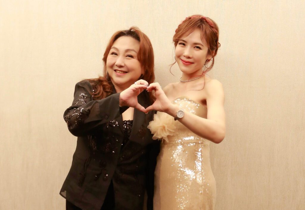 超級巨星蒞臨加持-鄭怡揪親友挺吳申梅-敬業取經台語老歌