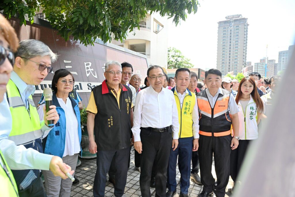 侯友宜視察湧蓮寺慈善公益大樓工程　-公私協力共同打造健康樂活環境