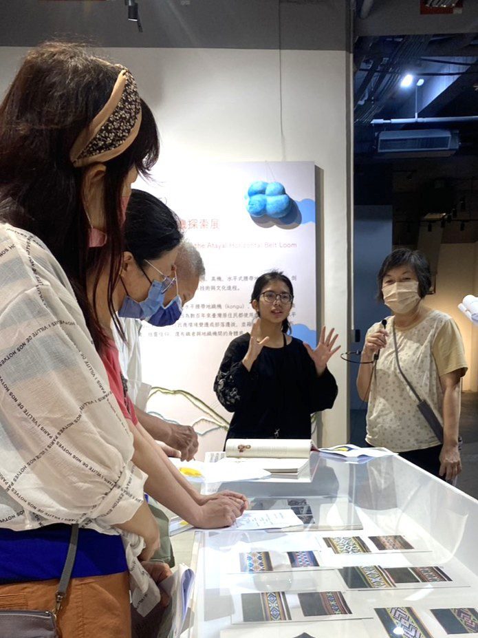 中市纖博館《雲上的記憶》開展-　泰雅青年羅娜弗耐以織機傳承祖靈記憶