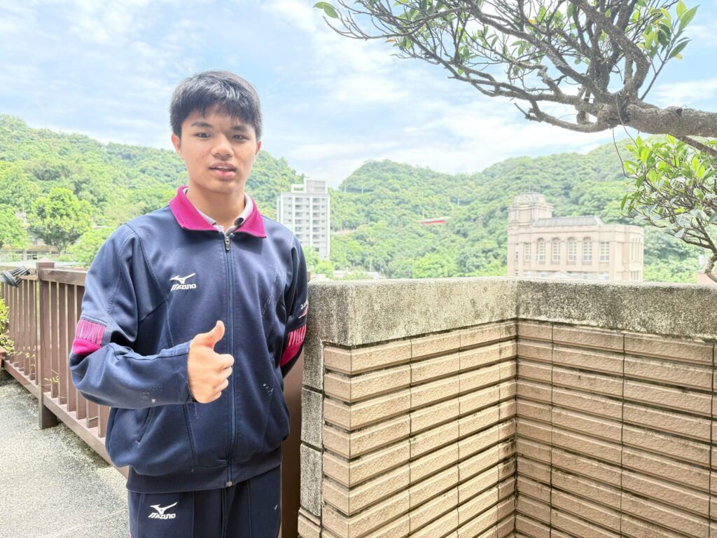 二信高中王實修跨越視障逆風而上-獲2025總統教育獎