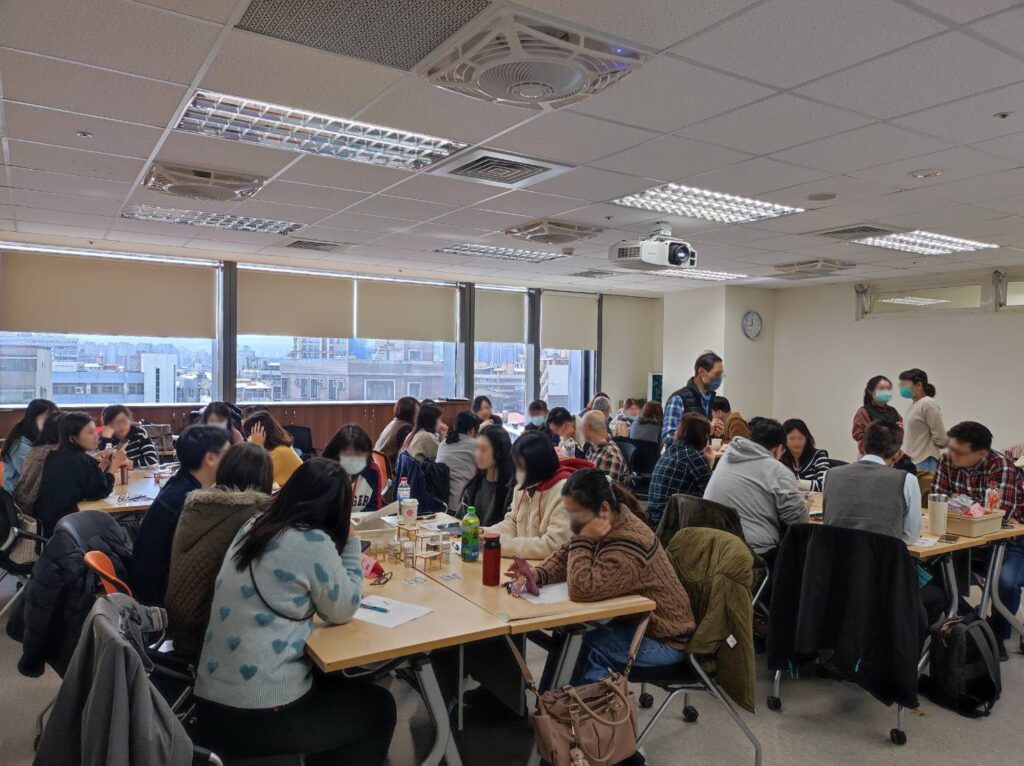 留住經驗豐富中高齡人　北市10萬補助力挺他們再上工發揮所長