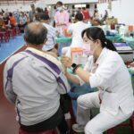 嘉義市設大型疫苗接種站 黃敏惠到場關心 1350人響應抗疫行動