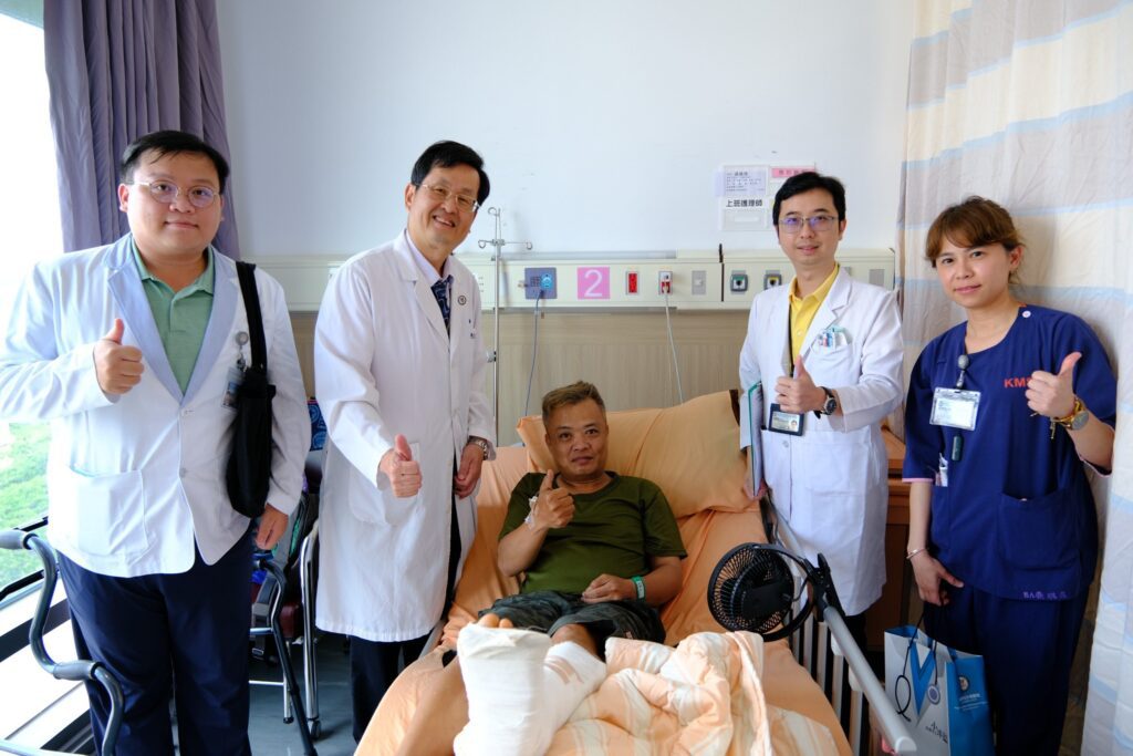 小港醫院突破2000例里程碑講座-　洪志興院長領軍打造即時溫暖的職災照護網