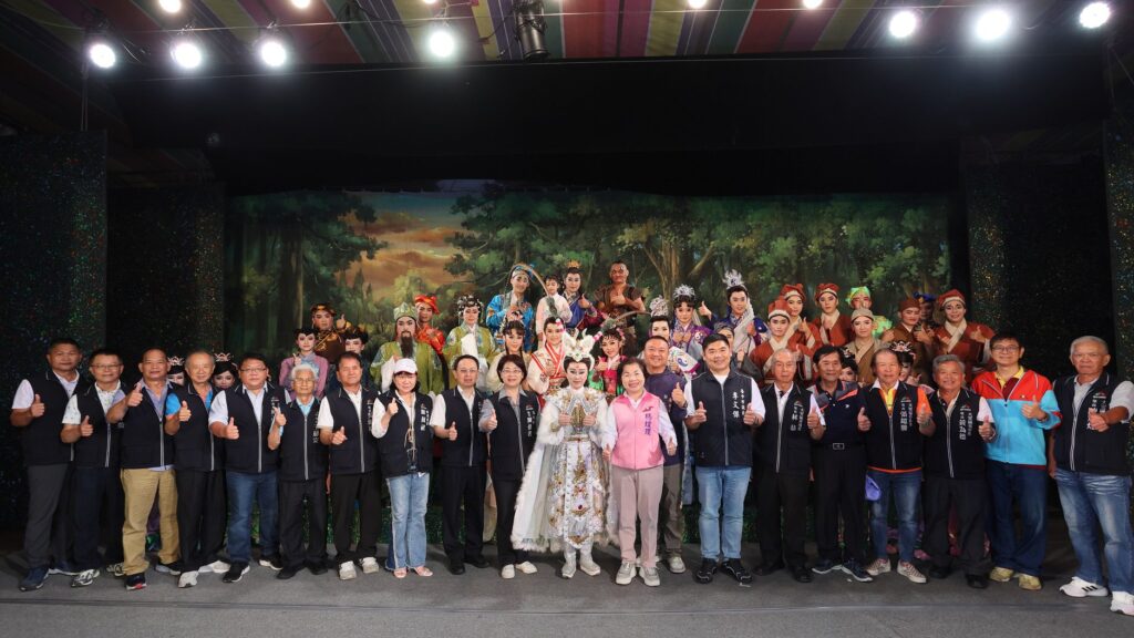 中市傳藝巡演場場精彩! 明華園總團大安濱海首演-近3,000人共享好戲