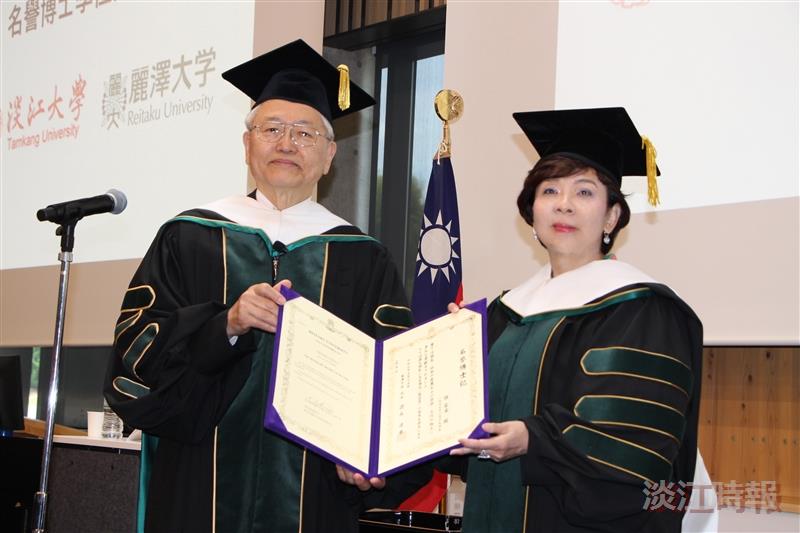 淡江大學董事長張家宜獲麗澤大學頒贈名譽企業管理學博士