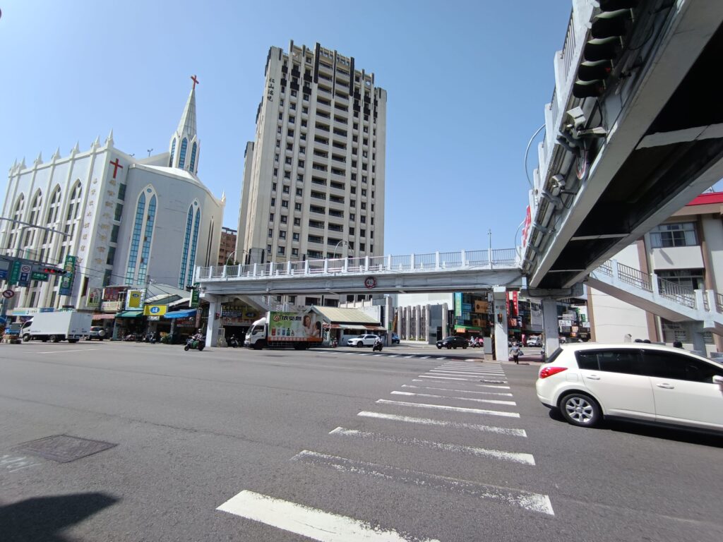 北屯中清路天橋功成身退! 中市府5/29啟動路口優化-提升行人安全