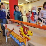 桃園榮家老幼聯歡迎端午-長者幼童攜手賽龍舟做香包