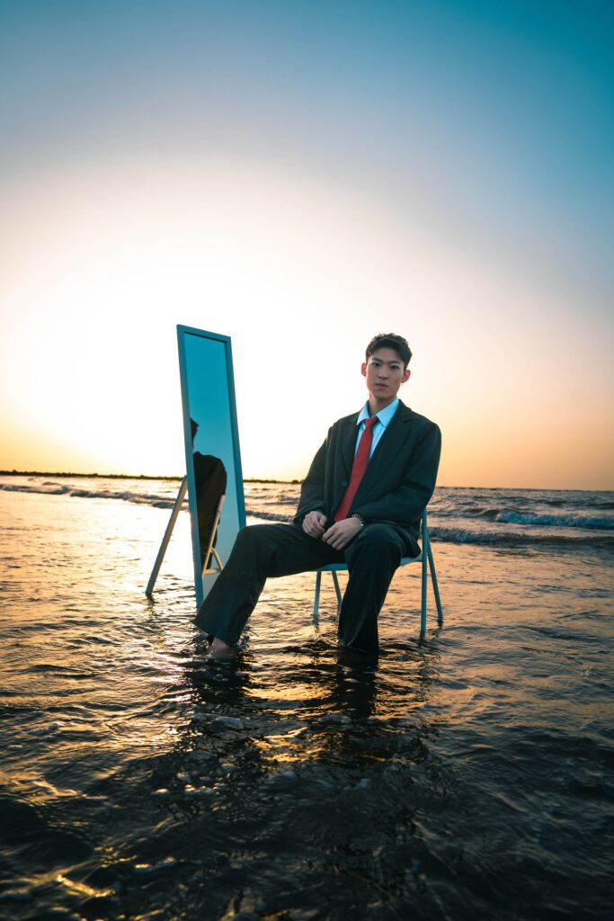 李柏諺「厭世回歸」唱出z世代痛點-揭友情背叛傷痛