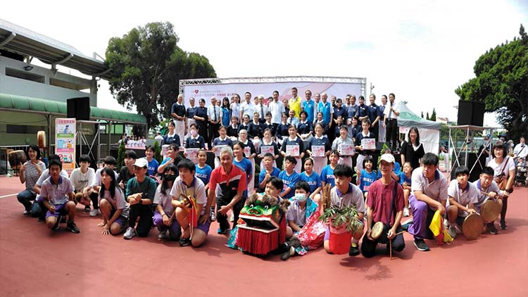 讓愛飛揚-慈濟園遊會登場 苗栗縣長肯定善行推廣公益