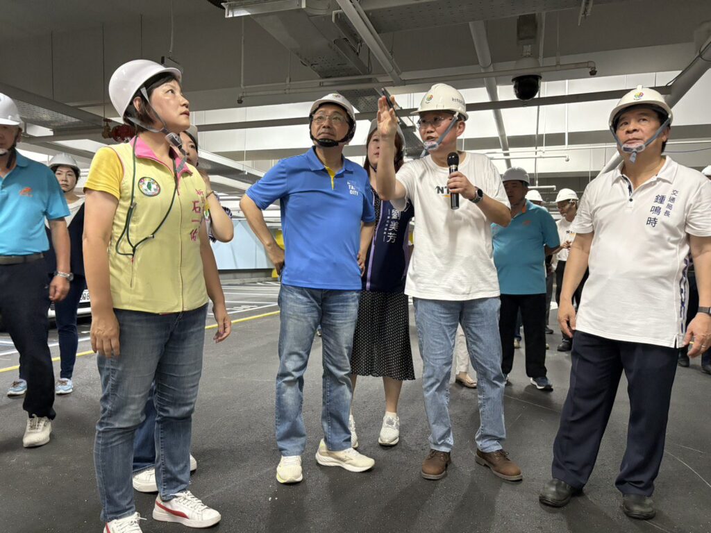 侯友宜視察溪北公園停車場工程 年底板橋再增2座立體停車場 新北新建停車場數量全國第一