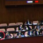 遭黃國昌檢舉涉濫用公務車　蔡清祥澄清：人在立院備詢　照片為證