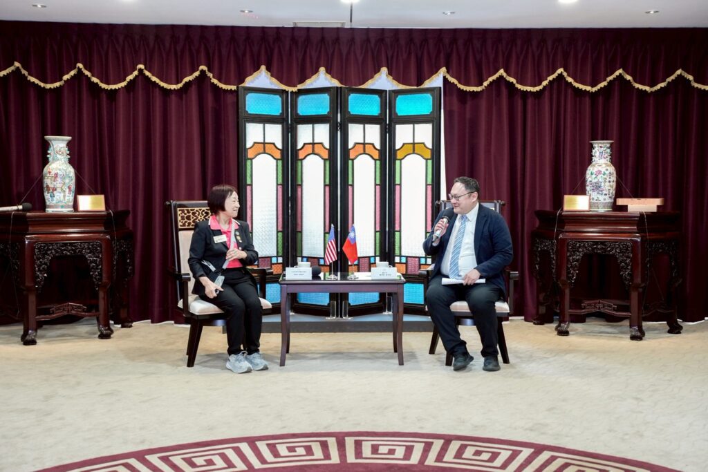 加州台灣同鄉聯誼會參訪團拜會中市府　鄭副市長盼促進雙方交流