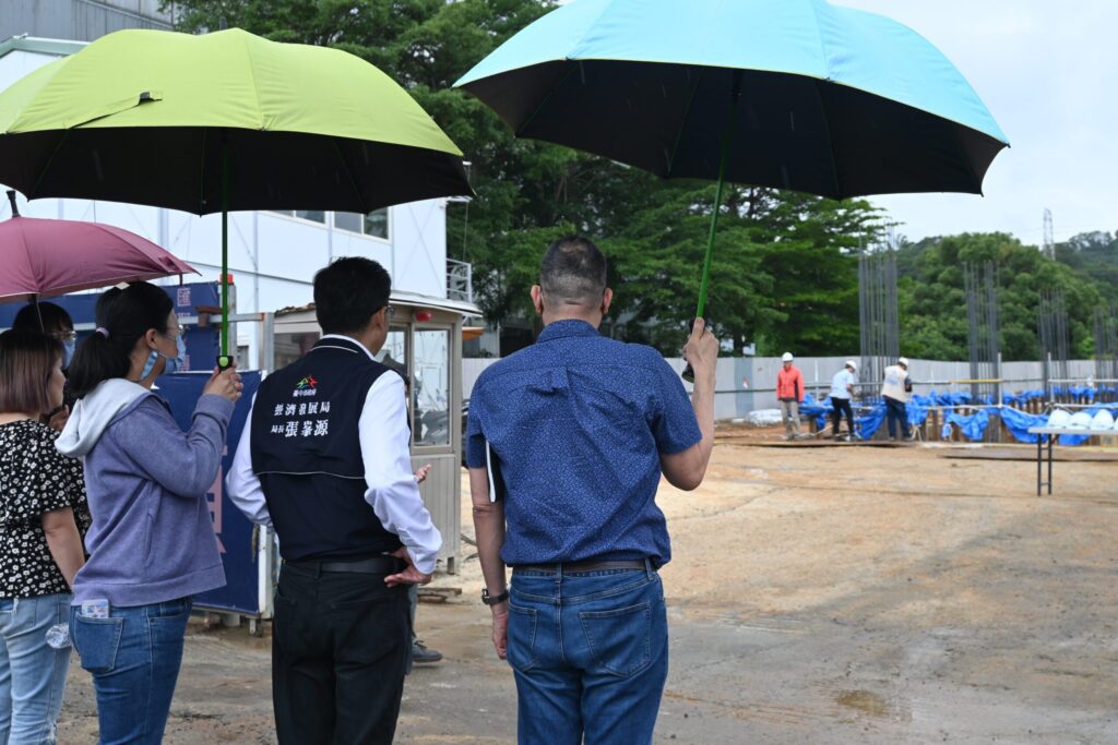 隱形冠軍塑膠射出廠「康揚企業」加碼投資台中　中市府助解決營建缺工問題