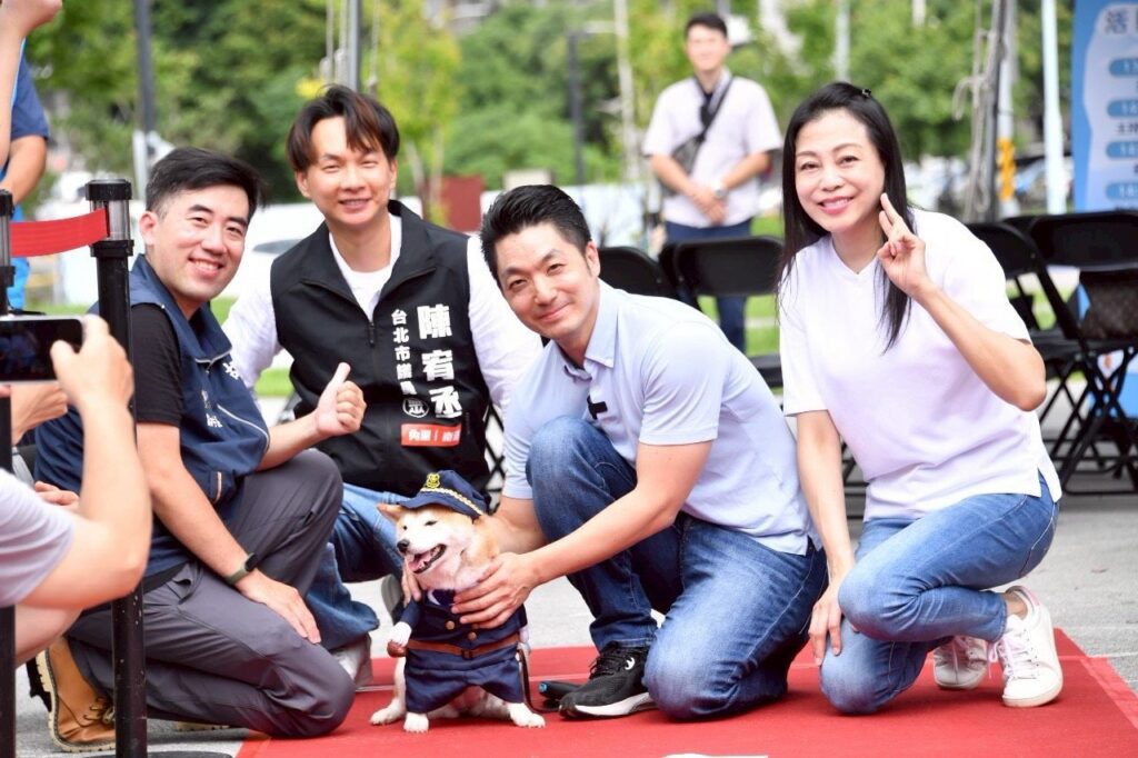 北市第21座狗活動區啟用　蔣萬安：打造動物友善城市　讓毛孩開心奔跑