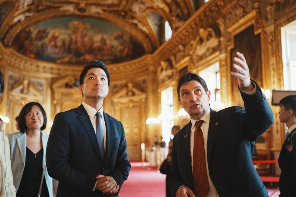 蔣萬安拜會法國參議院　深化臺北與法國交流合作