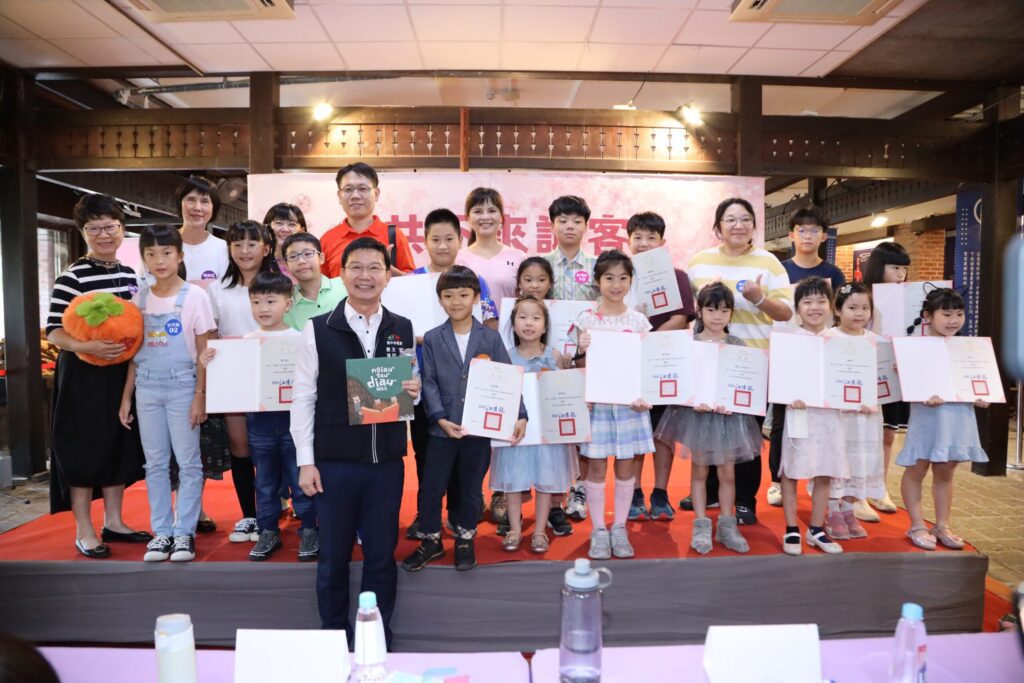 台中跨世代「共下來講客」- 30組親師生全程客語精彩詮釋