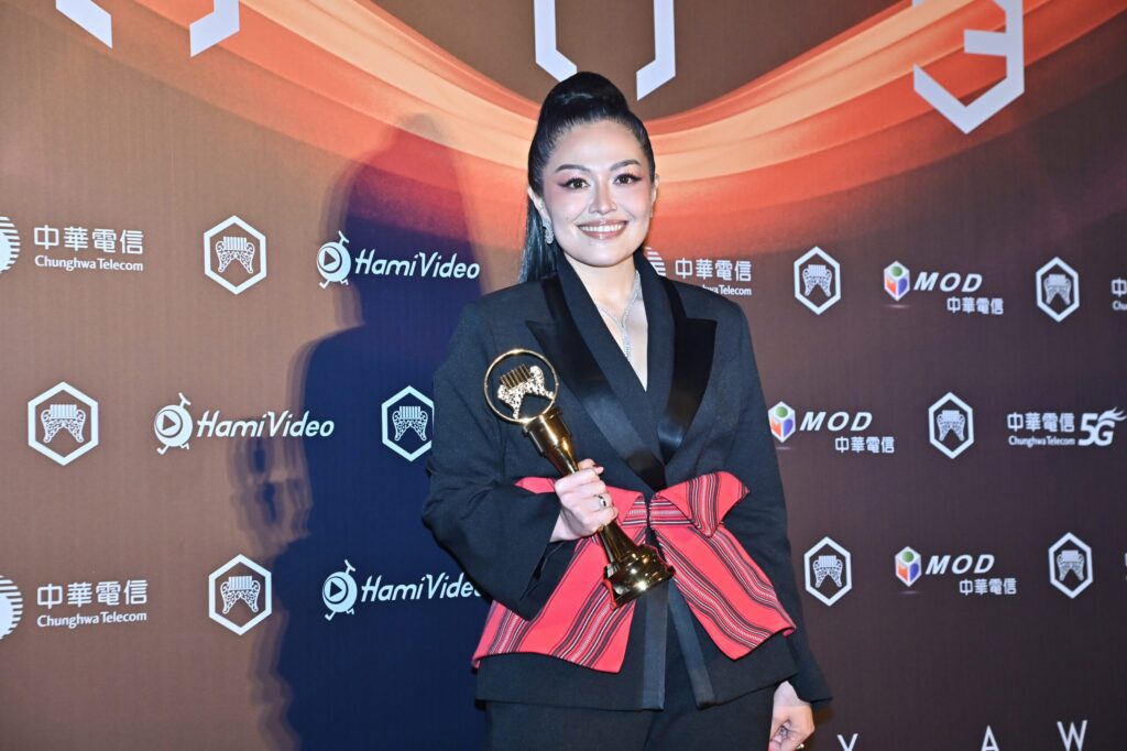 第-36-屆金曲獎最佳原住民語歌手獎-kumu-basaw-姑慕·巴紹