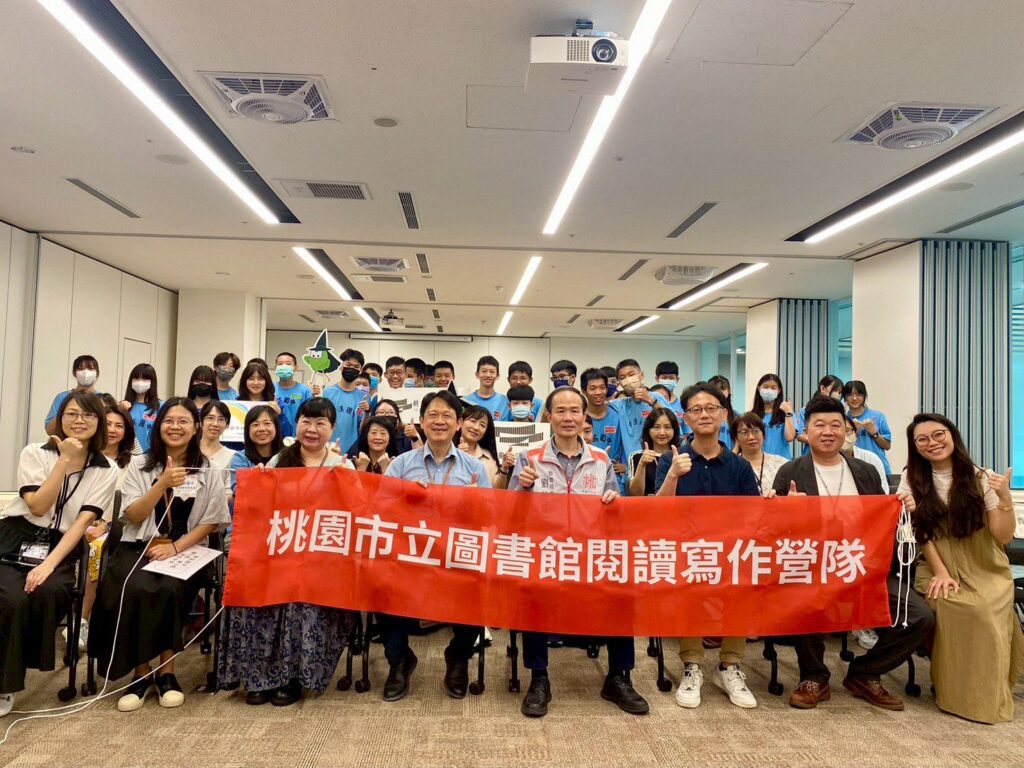 桃市圖總館及13分館夏令營開跑-劉仲成：閱讀寫作為思辨溝通核心素養