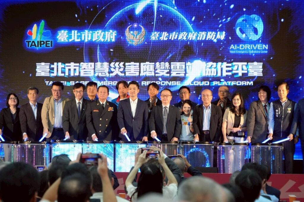 蔣萬安出席消防週年慶　哀悼殉職弟兄、盼智慧防災邁向世界頂尖